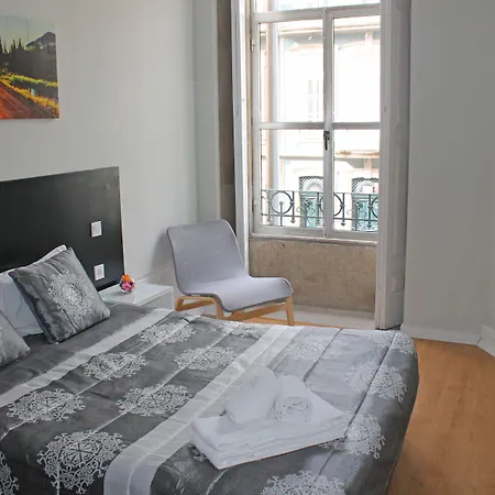 Lunar Guest house 3*