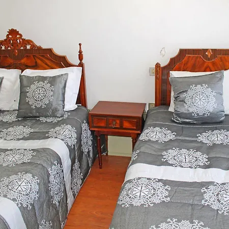 Lunar Guest house 3*