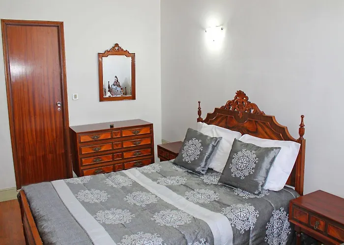 Lunar ゲストハウス ポルト