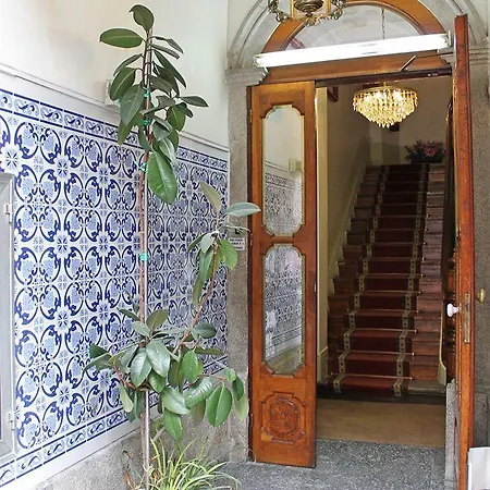 Guest house Lunar