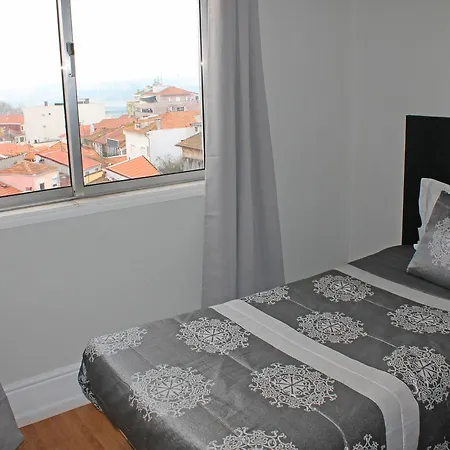 Lunar Porto